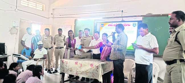 విద్యార్థులకు వ్యాసరచన పోటీలు 2