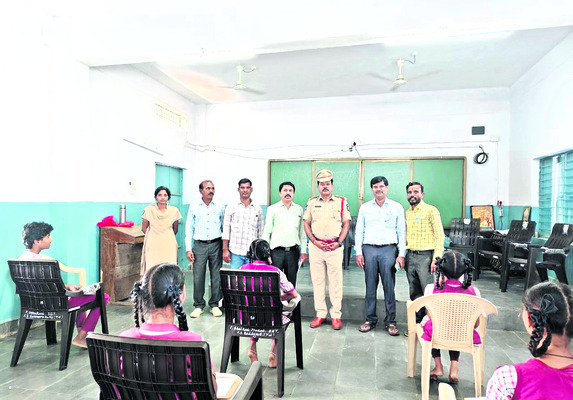 విద్యార్థులకు వ్యాసరచన పోటీలు 1
