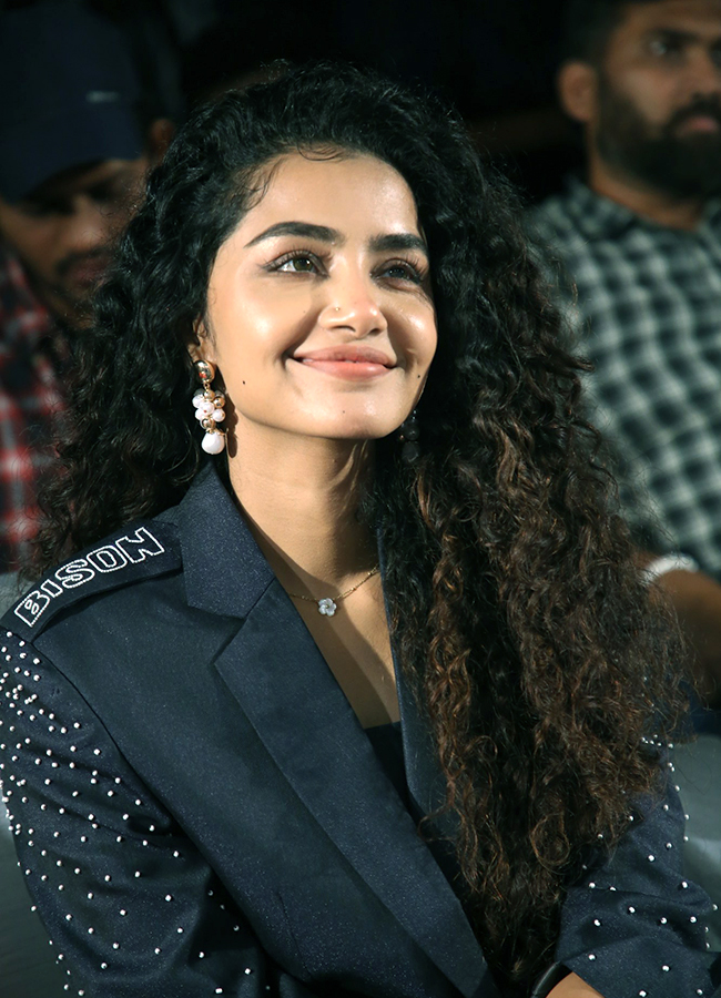 Actress Anupama Parameswaran Bison Movie Press Meet HD Pics9