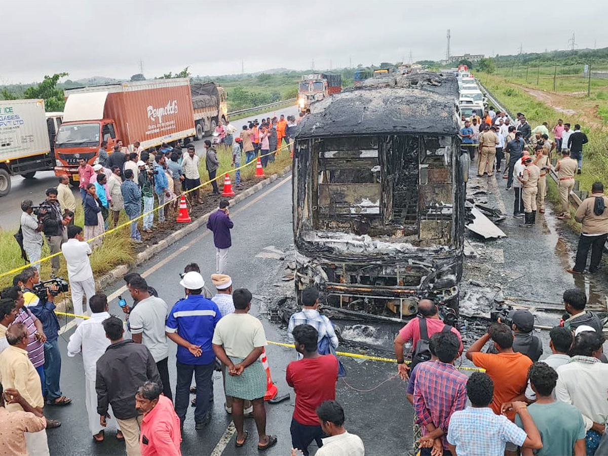Kurnool Travels Bus FIRE Incident Photos1