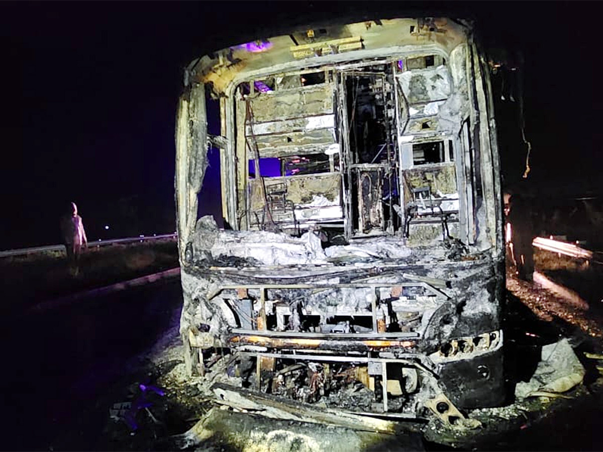 Kurnool Travels Bus FIRE Incident Photos9