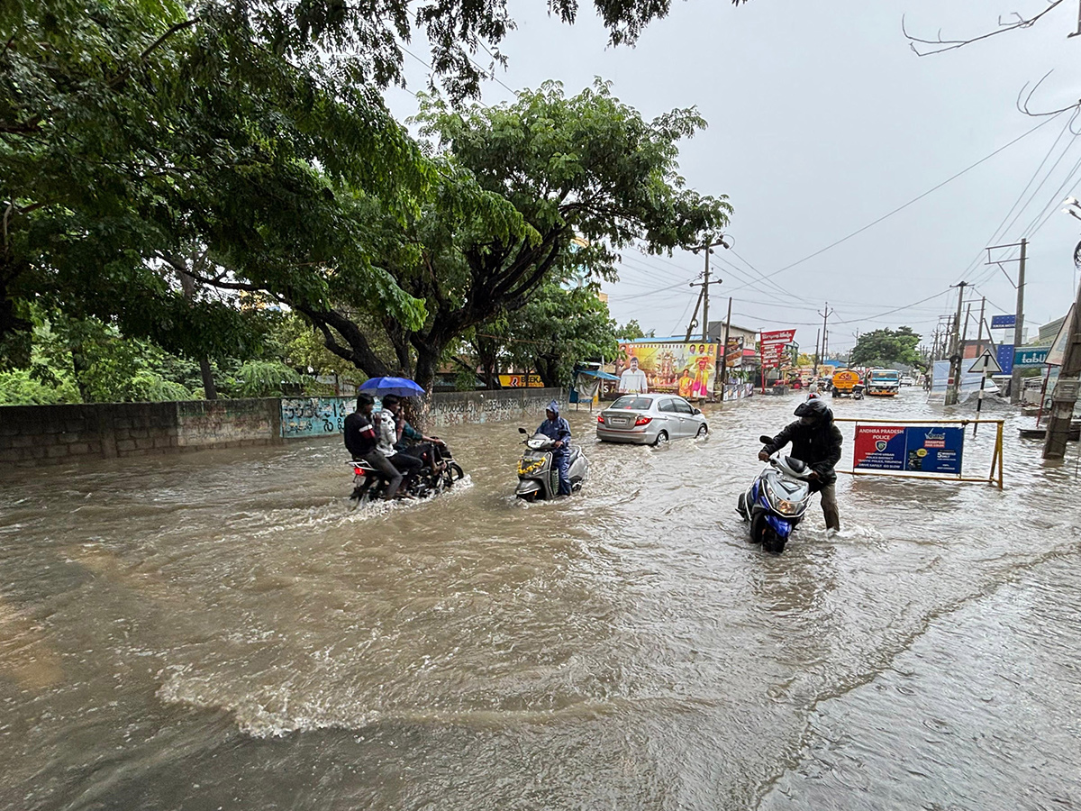 Heavy Rains in Andhra Pradesh Today Photos10