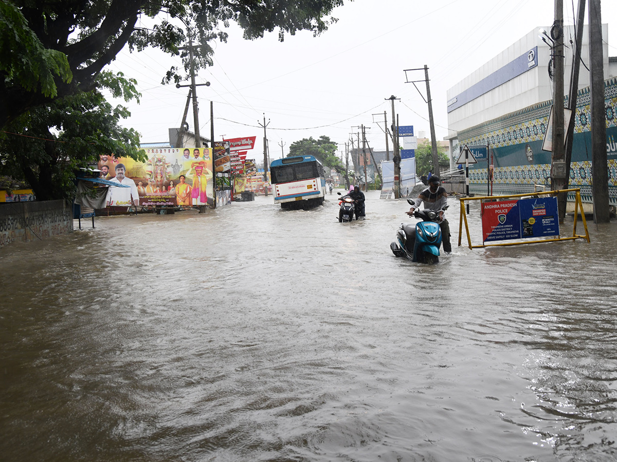 Heavy Rains in Andhra Pradesh Today Photos11
