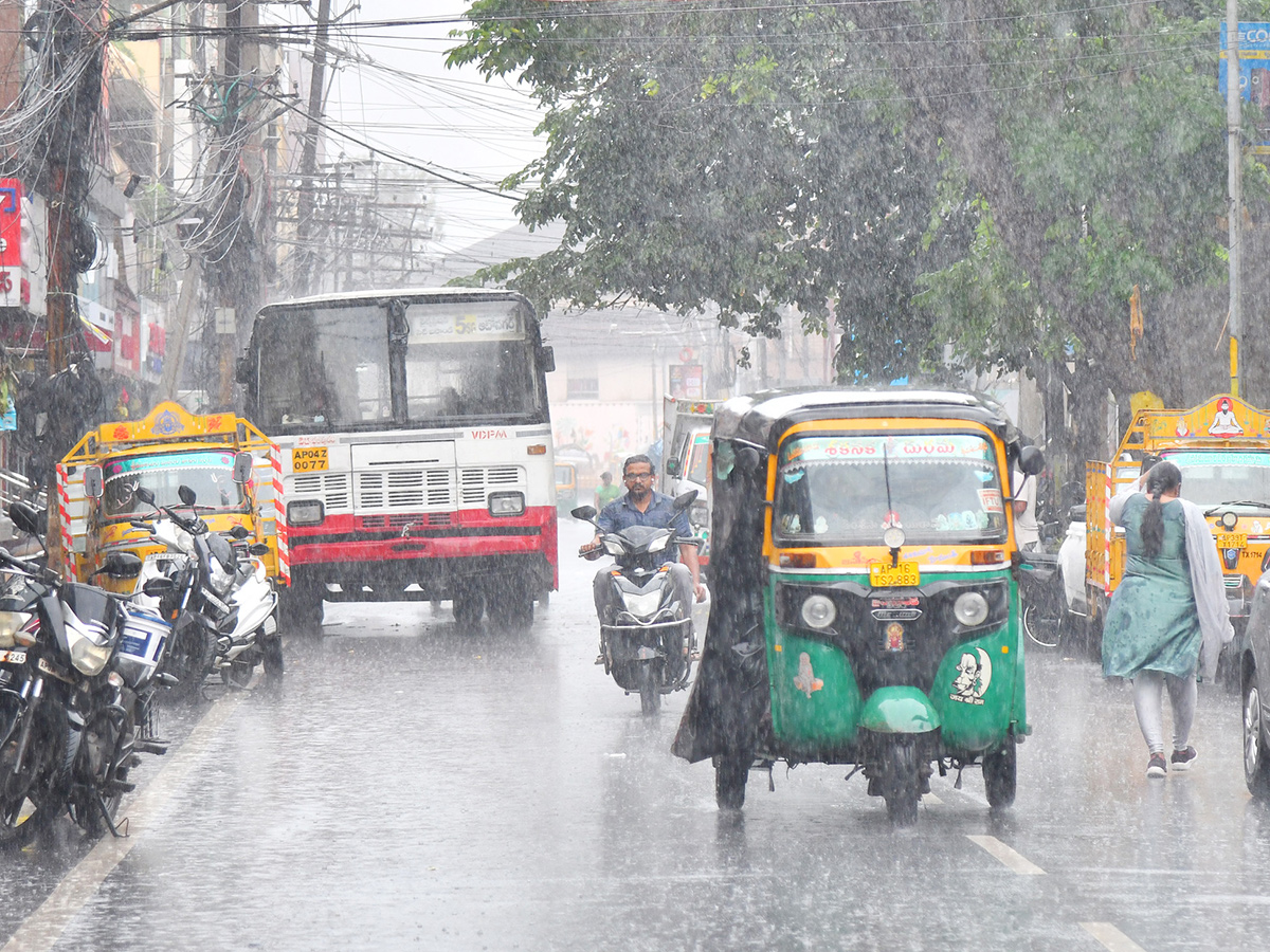Heavy Rains in Andhra Pradesh Today Photos16