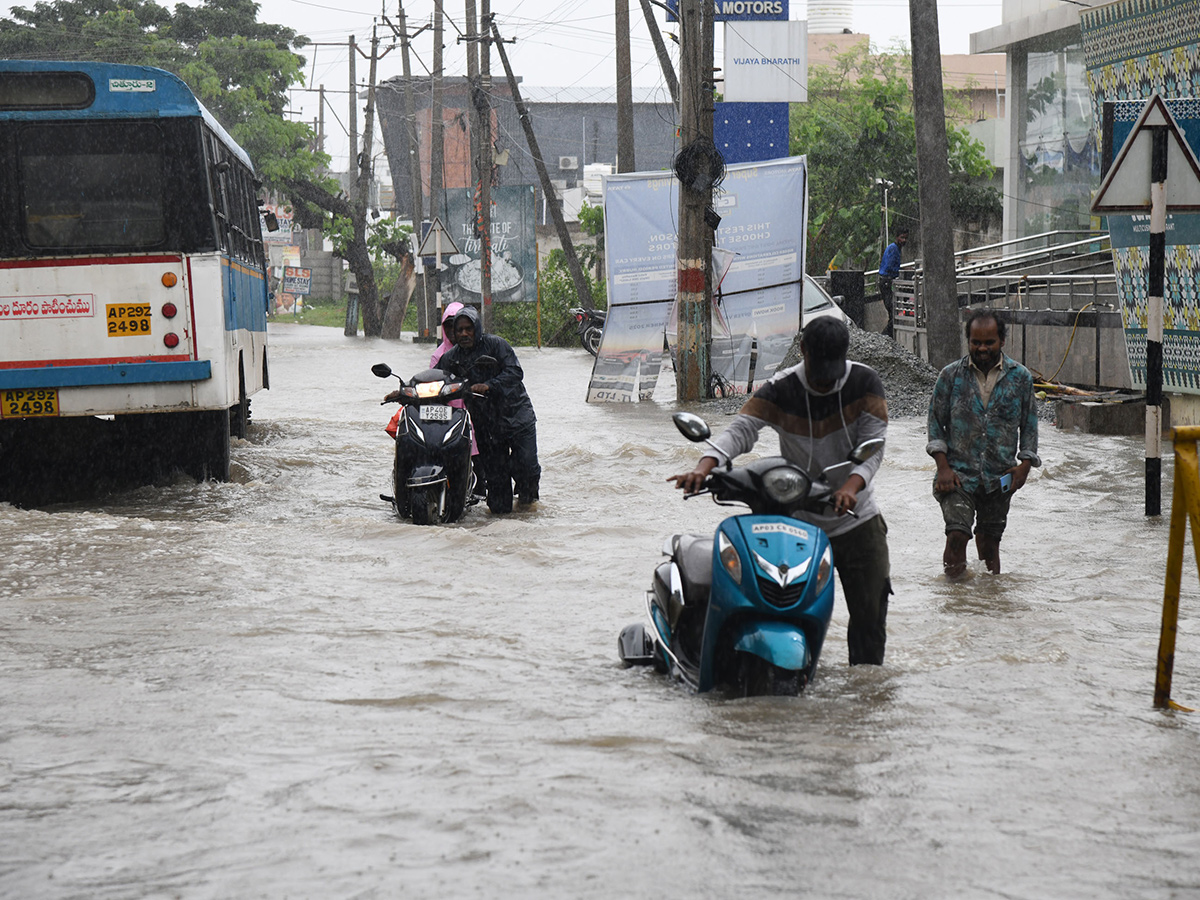 Heavy Rains in Andhra Pradesh Today Photos19