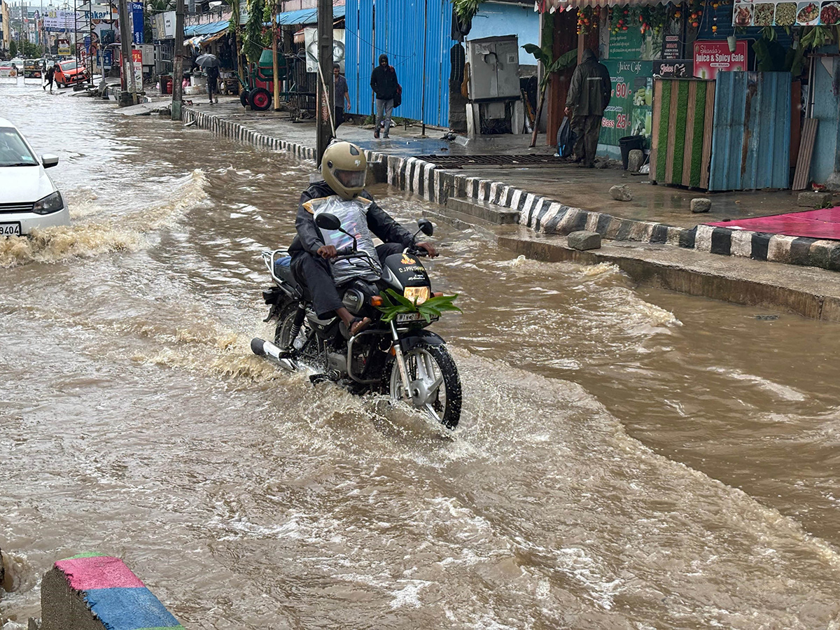 Heavy Rains in Andhra Pradesh Today Photos20