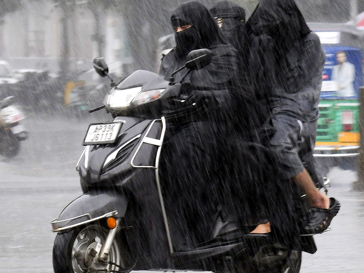 Heavy Rains in Andhra Pradesh Today Photos24