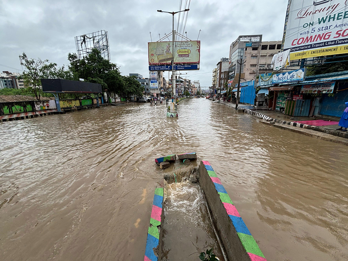 Heavy Rains in Andhra Pradesh Today Photos7