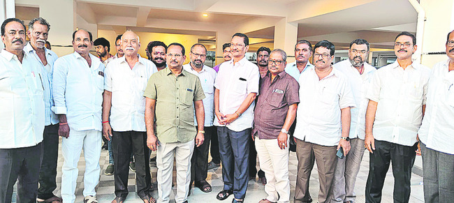 అన్నవరప్పాడులో భక్తుల రద్దీ 1