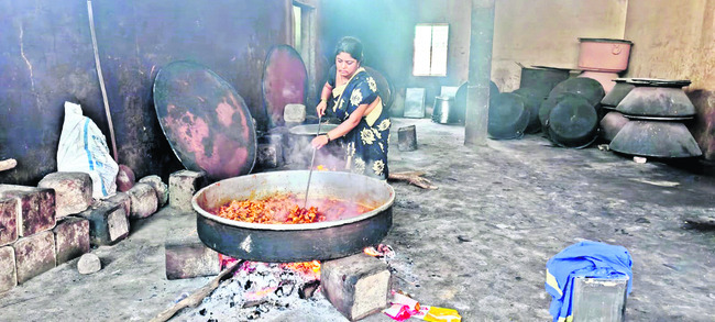 ఈ వంటలక్కలు1