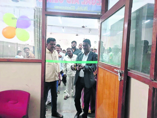 విద్యార్థుల ప్రగతికి  అనుగుణంగా బోధన
1