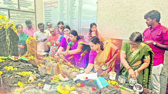 ఘనంగా నాగులచవితి వేడుకలు2