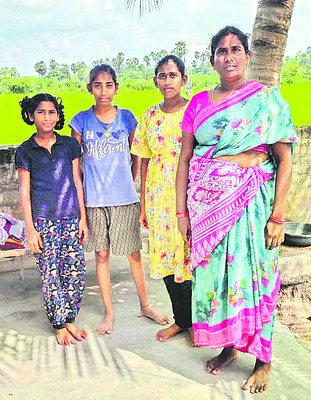 అందని వందనం – తల్లుల దైన్యం 1