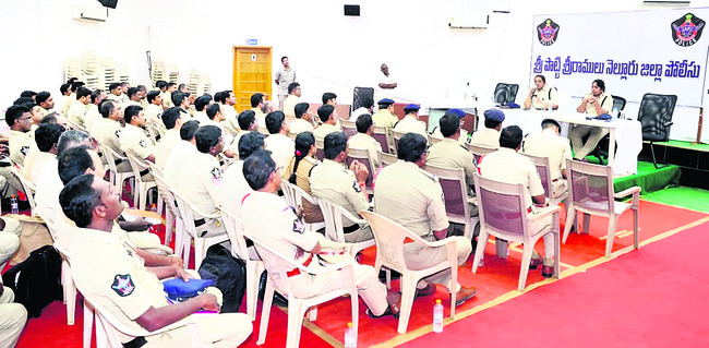 కోర్టు కానిస్టేబుళ్ల విధులు కీలకం8
