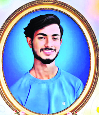 గొర్రెల మందపై చిరుత దాడి
2