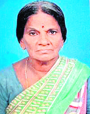 భిక్షగత్తె అనుకుని! 
1