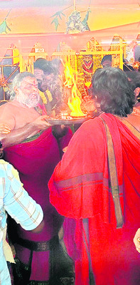 భక్తిశ్రద్ధలతో నాగుల చవితి1