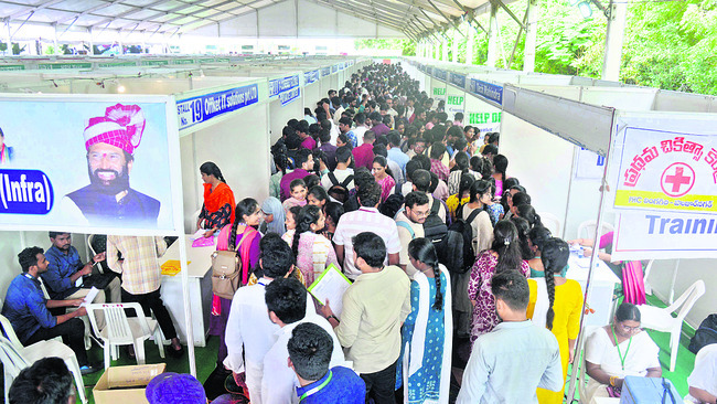 పోచంపల్లిలో ‘ఫ్యాషన్’ విద్యార్థులు3