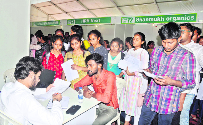 పోచంపల్లిలో ‘ఫ్యాషన్’ విద్యార్థులు4