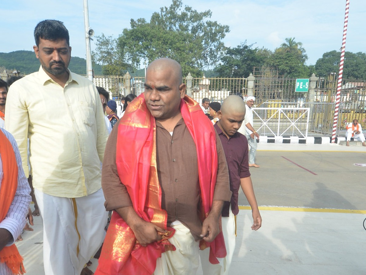 Hero Sudheer Babu And Balagam Director Venu Visits Tirumala Temple PHotos2