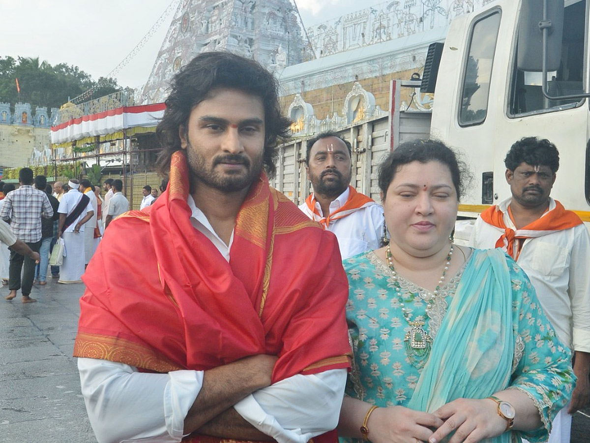 Hero Sudheer Babu And Balagam Director Venu Visits Tirumala Temple PHotos11