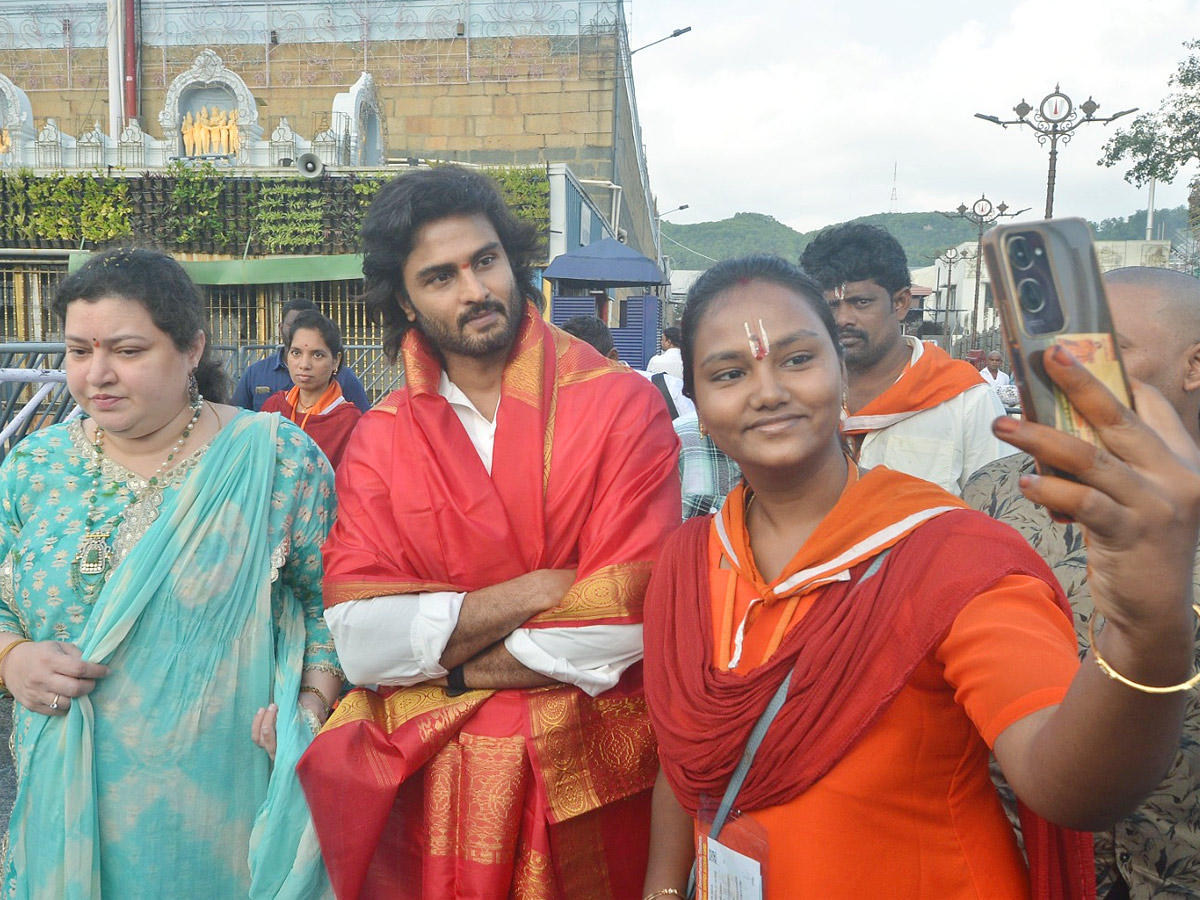 Hero Sudheer Babu And Balagam Director Venu Visits Tirumala Temple PHotos15