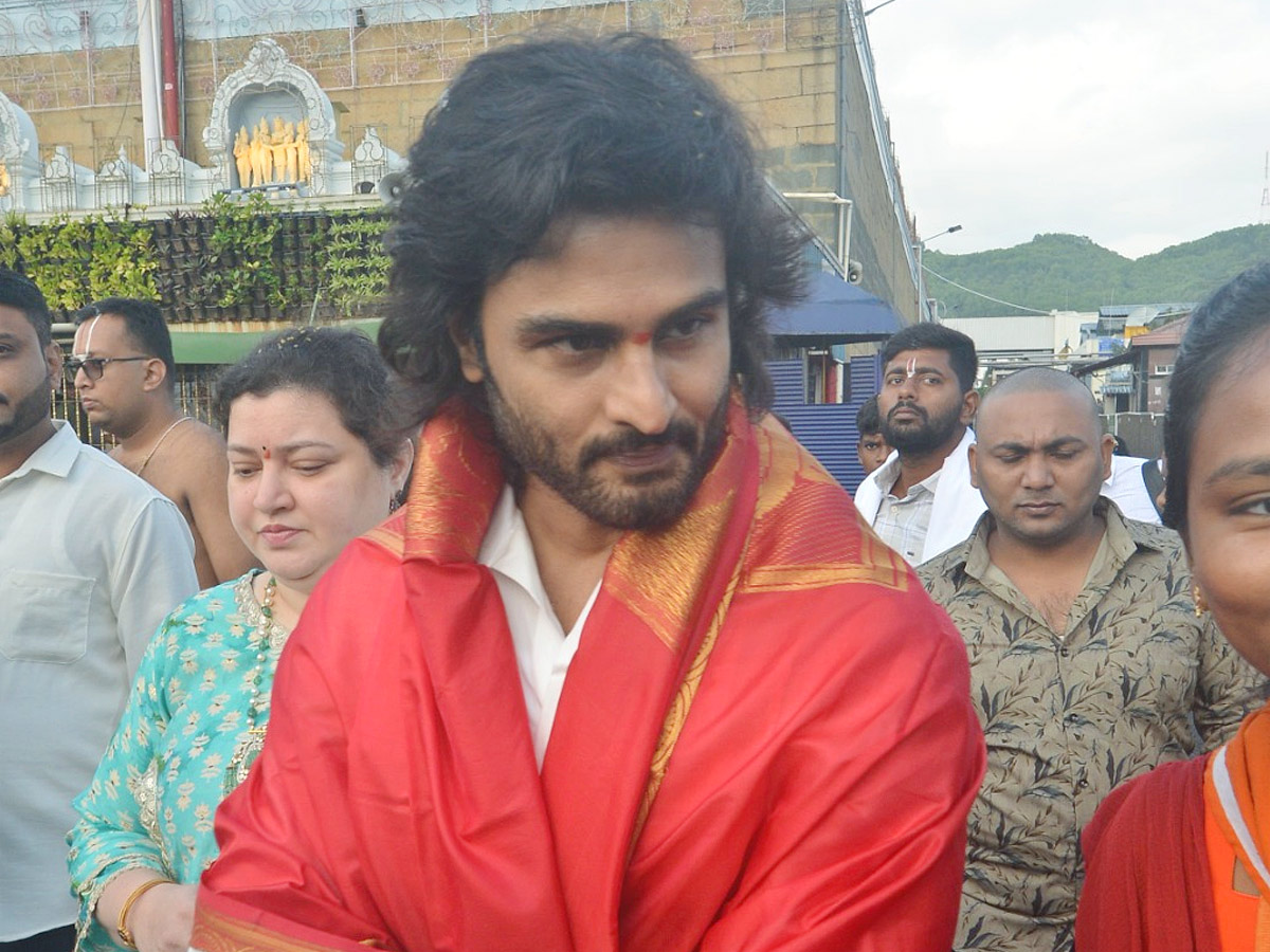 Hero Sudheer Babu And Balagam Director Venu Visits Tirumala Temple PHotos17