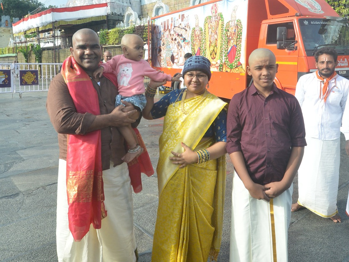 Hero Sudheer Babu And Balagam Director Venu Visits Tirumala Temple PHotos10