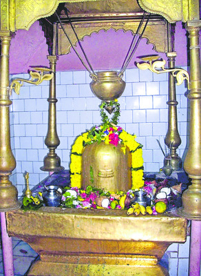 చంద్రుడు ప్రతిష్ఠించిన సోమేశ్వరులు1