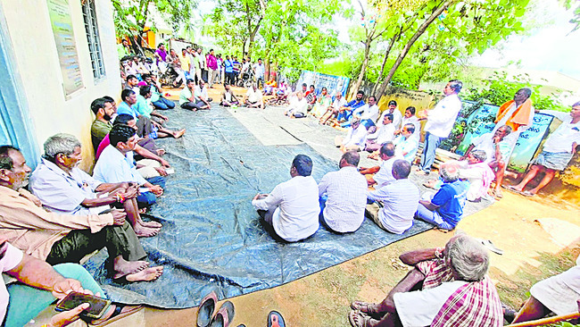 లక్కెవరికో!1