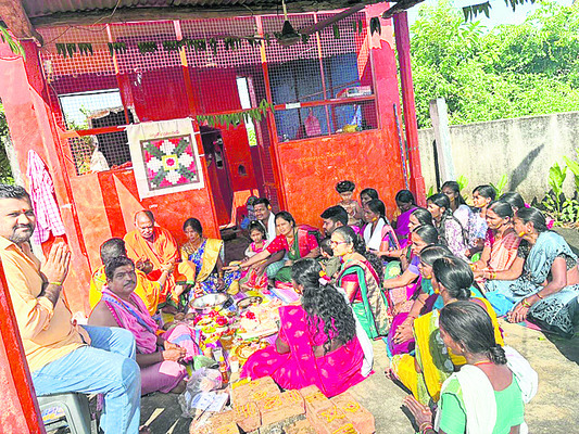 గోదావరికి హారతి1