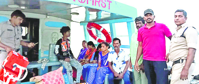 దూసుకొస్తున్న మోంథా1