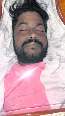 స్వగ్రామానికి చేరిన మృతదేహం
2