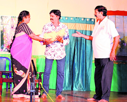 చోరీ కేసులో నిందితుల అరెస్ట్‌ 
1