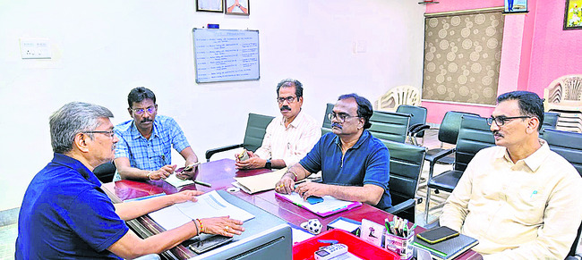 43 బృందాలు సిద్ధం1