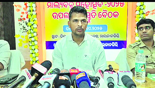 తుఫాన్పై యంత్రాంగం అప్రమత్తం 3
