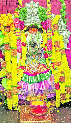 భక్తులతో బోయకొండ కిటకిట1