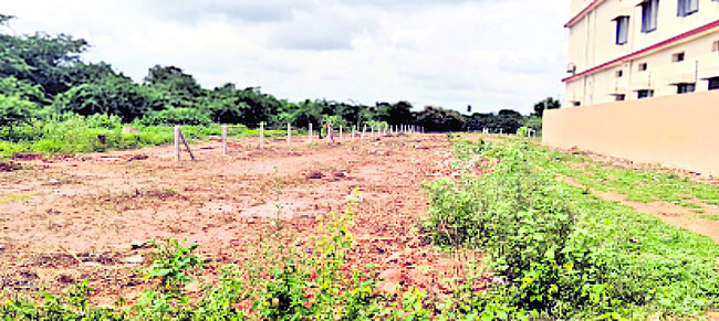 కూటమి నేతల భూ దాహం !1