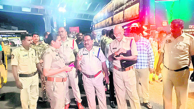 ఐక్యతతోనే సమస్యల పరిష్కారం 1