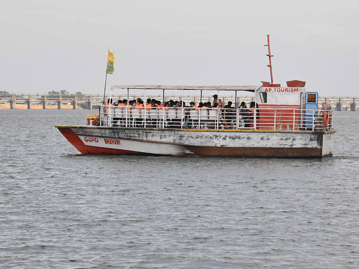 Karthika Masam 2025 : Vanabhojanalu In Bhavani Island Vijayawada9