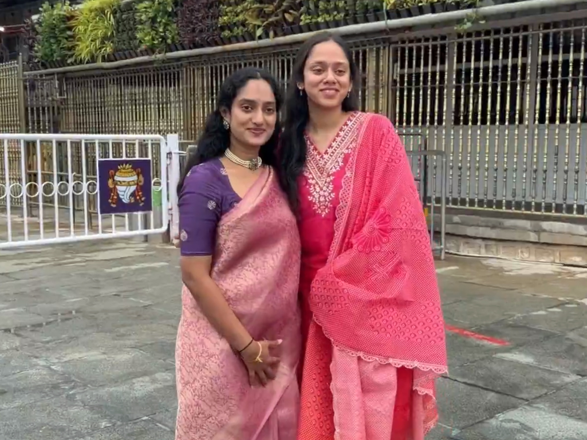 Prabhas' younger sister in Tirumala Srivari Seva (Photos)11