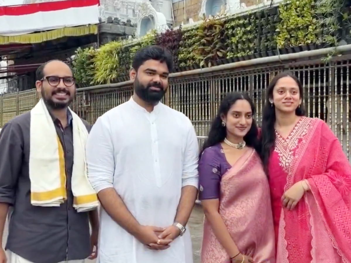 Prabhas' younger sister in Tirumala Srivari Seva (Photos)6