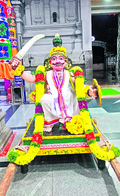 పురాతన ఆలయంలో స్కంధషష్టి1