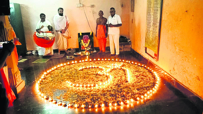 అమ్మవారికి    ఒడిబియ్యం సమర్పణ2