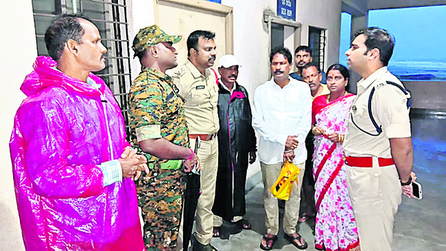 కుదిపేసిన కుండపోత6