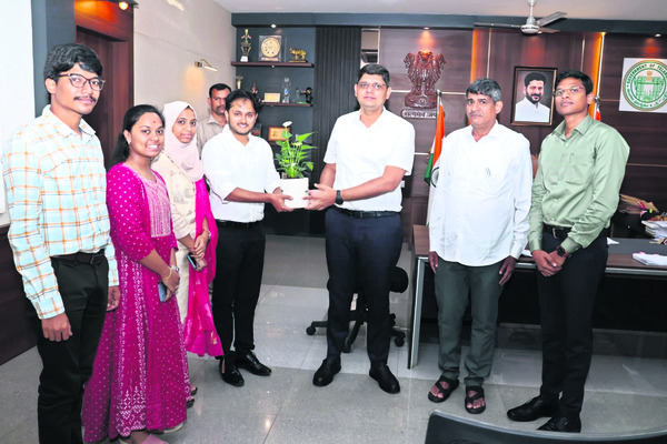గ్రూప్–1 విజేతలకు  అభినందనలు 1