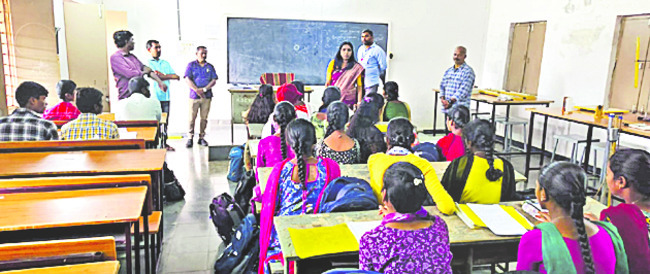 మెరుగైన బోధన అందించాలి 
2