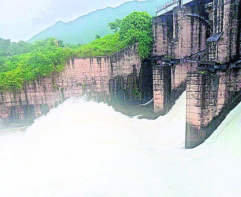 అన్నదాతలో తుఫాన్ వణుకు 2