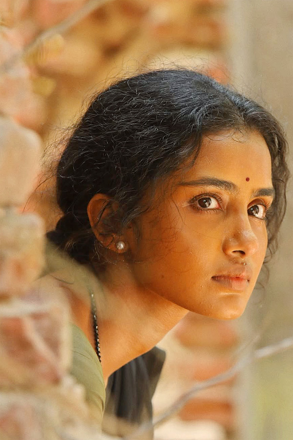 Actress Anupama Parameswaran Without Makeup In Bison Movie Photos4