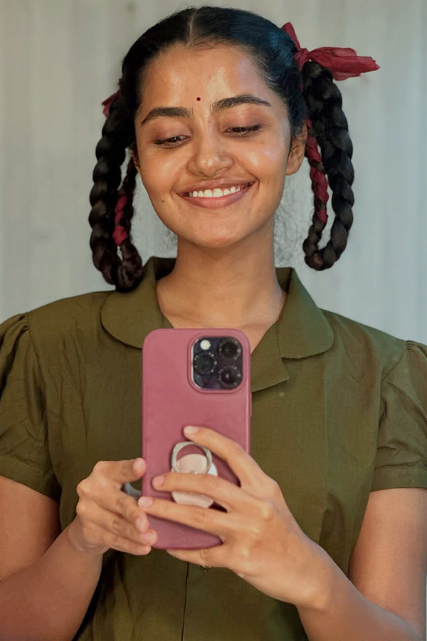 Actress Anupama Parameswaran Without Makeup In Bison Movie Photos8